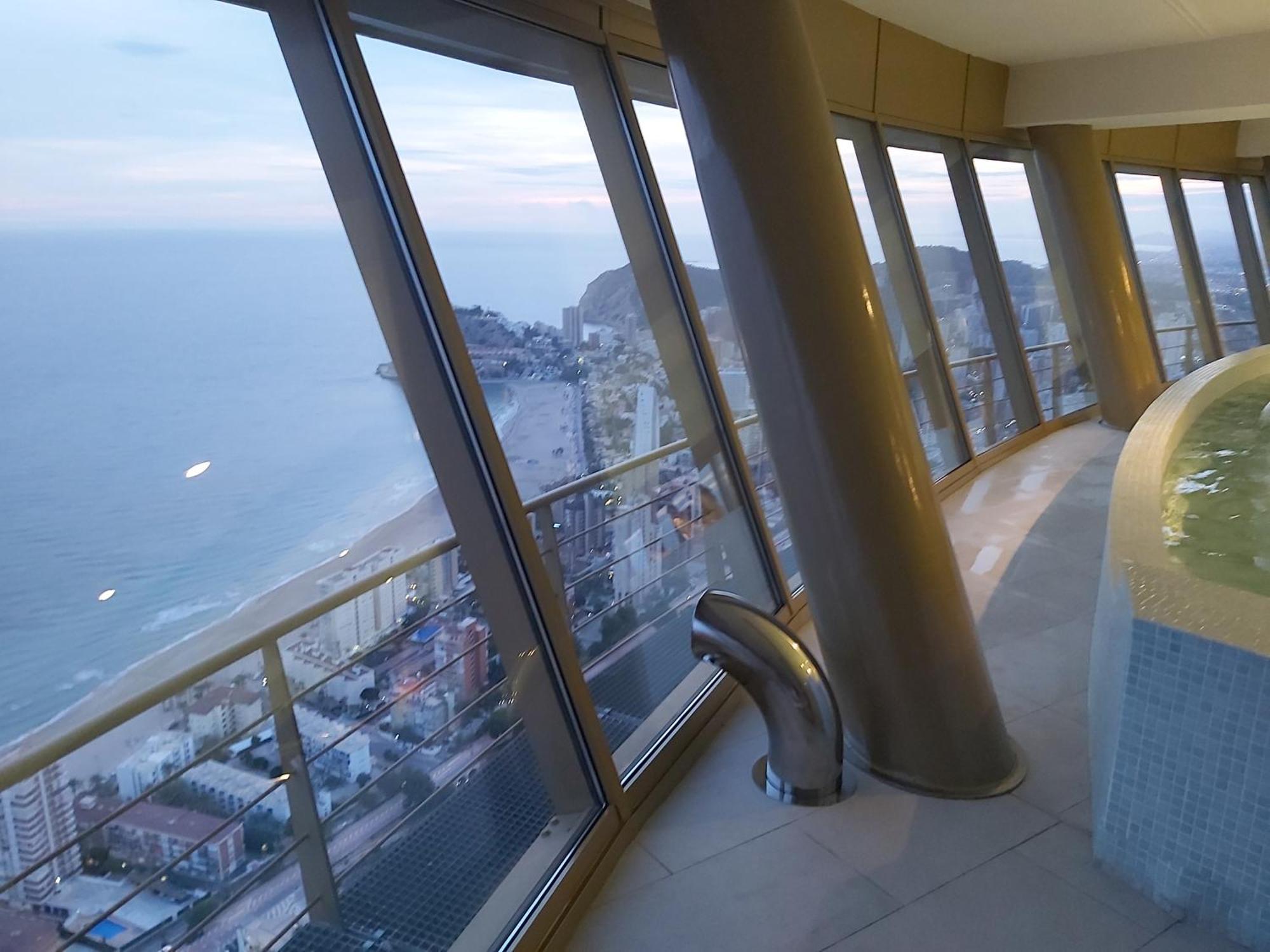 Intempo Luxury Ocean Views Resort Benidorm Esterno foto