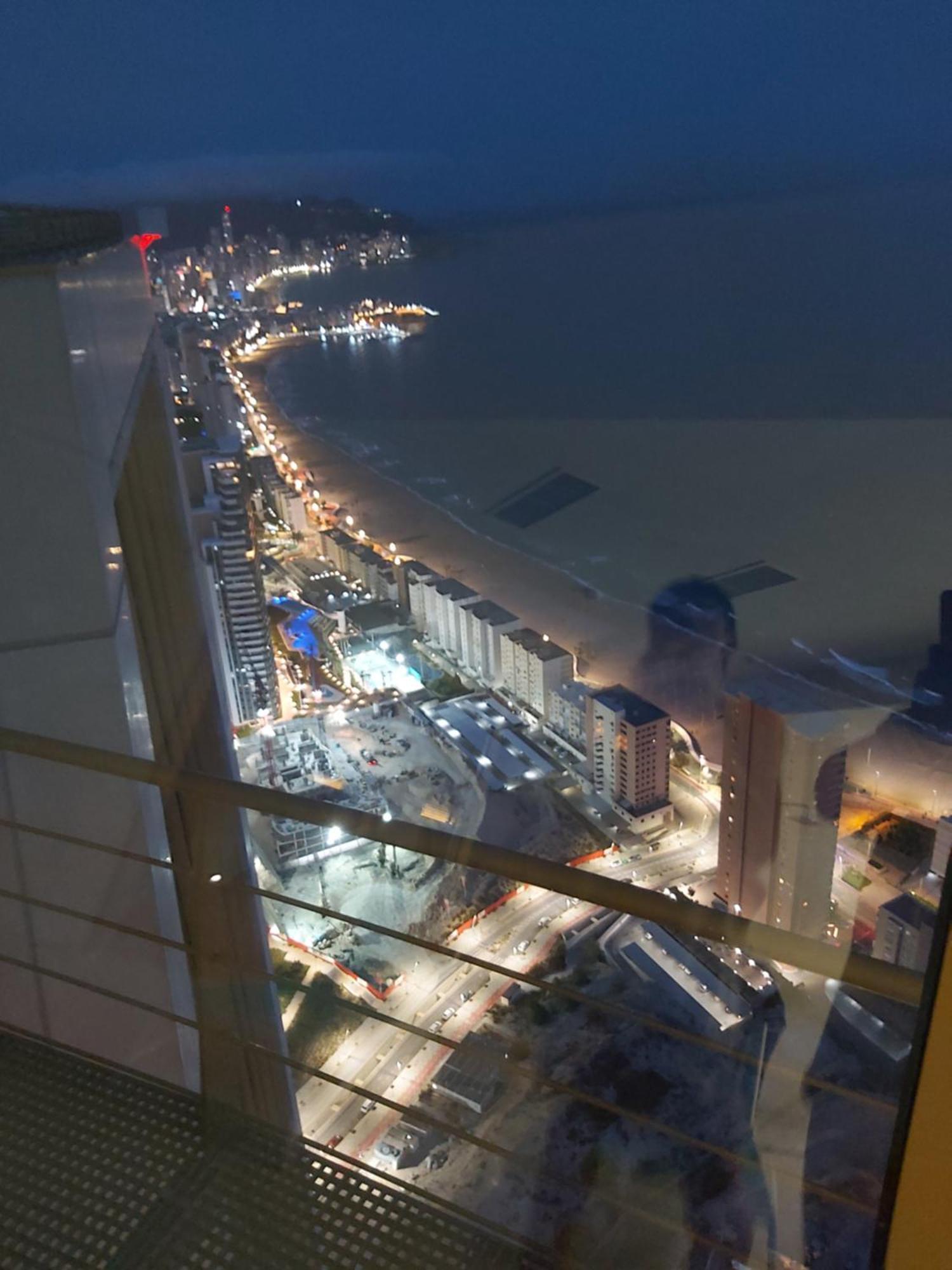Intempo Luxury Ocean Views Resort Benidorm Esterno foto